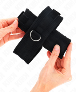 KINK - CROSS CUFFS BLACK 34 X 5.5 CM